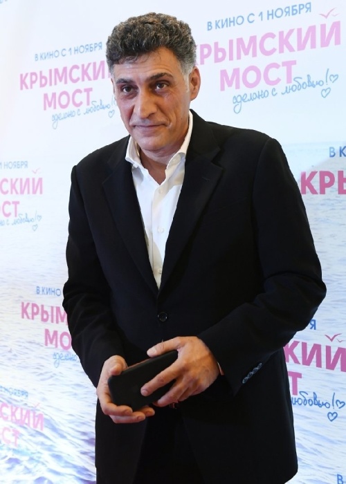 Тигран Кеосаян. Тигран Кеосаян.