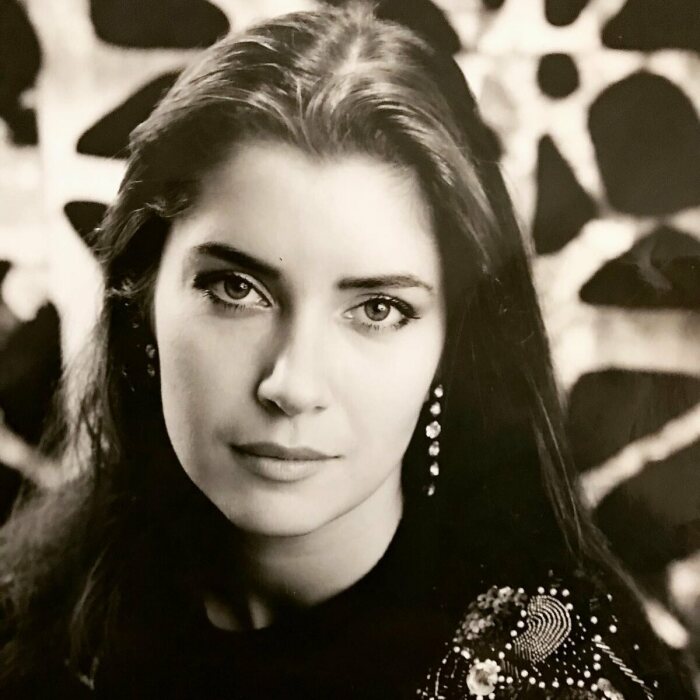 Вера Сотникова в юности.