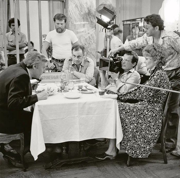 Кадр со съёмок фильма «Вокзал для двоих».