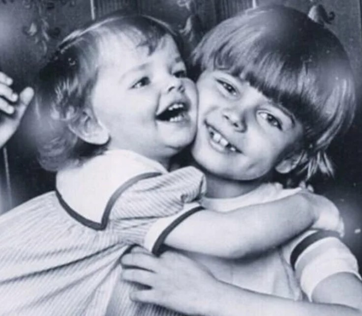 Сергей т Лиза Боярские в детстве. Сергей т Лиза Боярские в детстве.