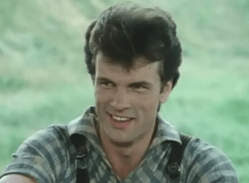 Анатолий Котенёв. Анатолий Котенёв.