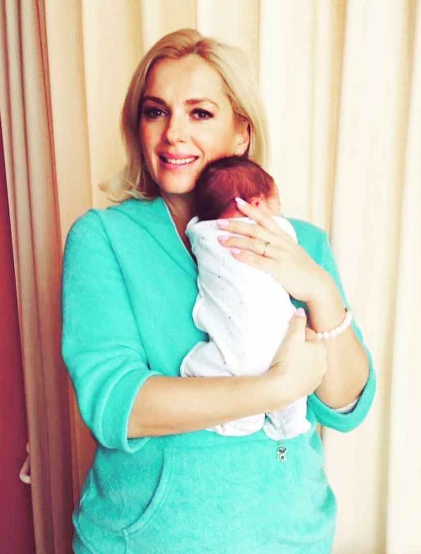 Мария Порошина с новорожденным сыном.