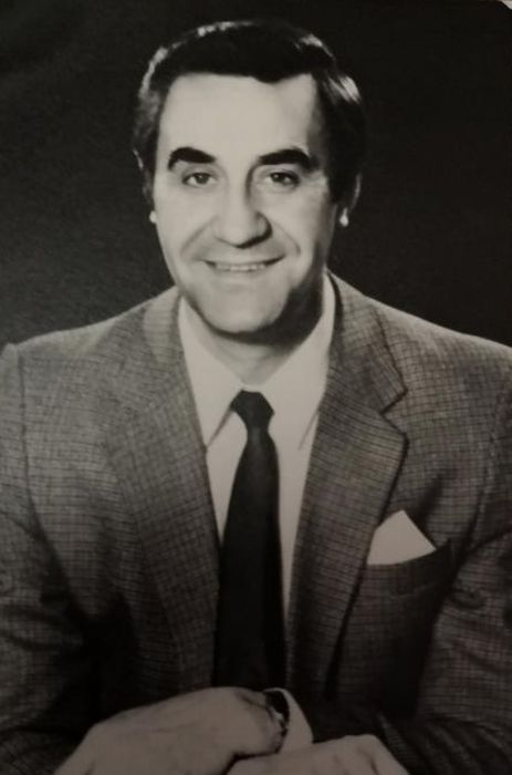 Анатолий Васильев.