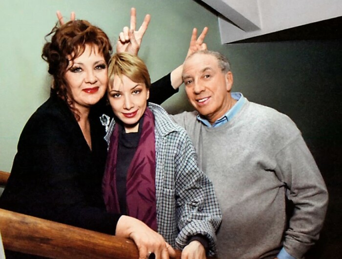 Дарья Юрская с родителями.