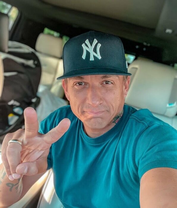 Влад Топалов.