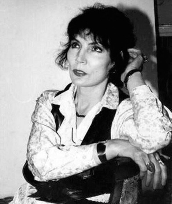 Джуна Давиташвили. Джуна Давиташвили.