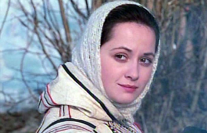 Ольга Кабо в фильме «Бегущий по льду». Ольга Кабо в фильме «Бегущий по льду».