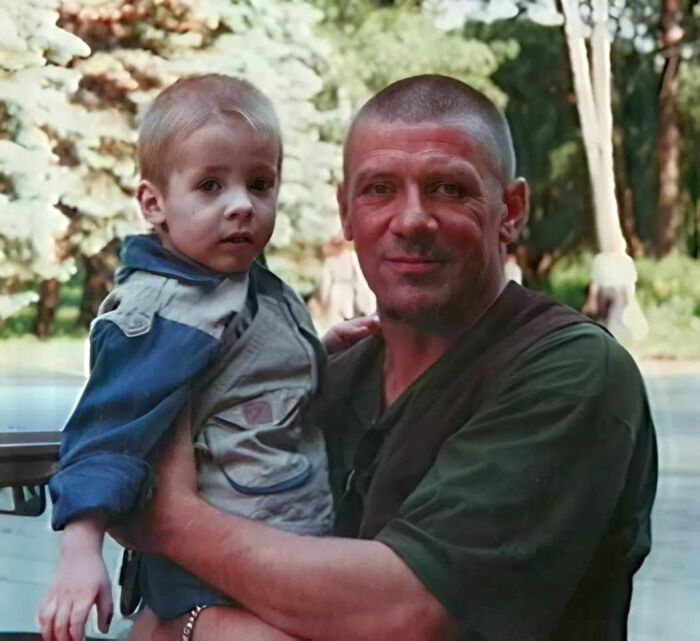 Андрей Краско с сыном Кириллом. Андрей Краско с сыном Кириллом.