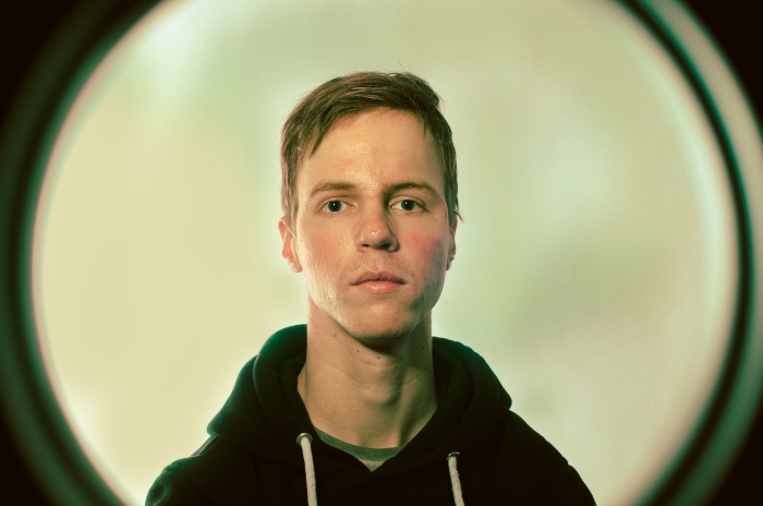 Роман Акулов. Роман Акулов.