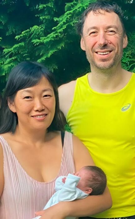 Татьяна и Владислав Бакальчук с ребенком. Татьяна и Владислав Бакальчук с ребенком.