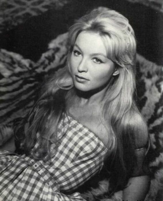 Марина Влади. Марина Влади.