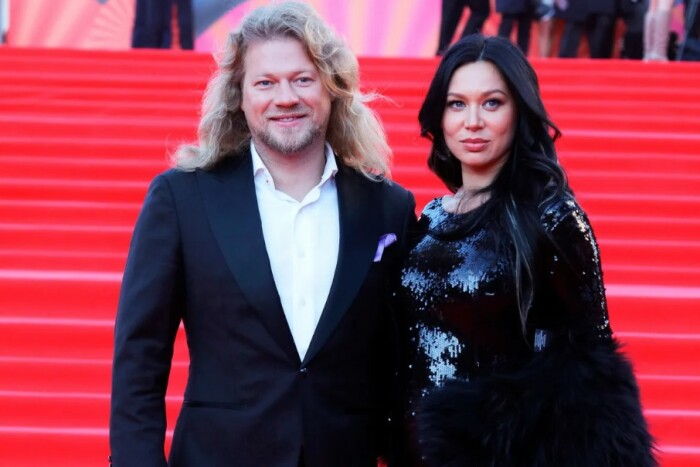 Роман Архипов и Алиса Огородникова. Роман Архипов и Алиса Огородникова.