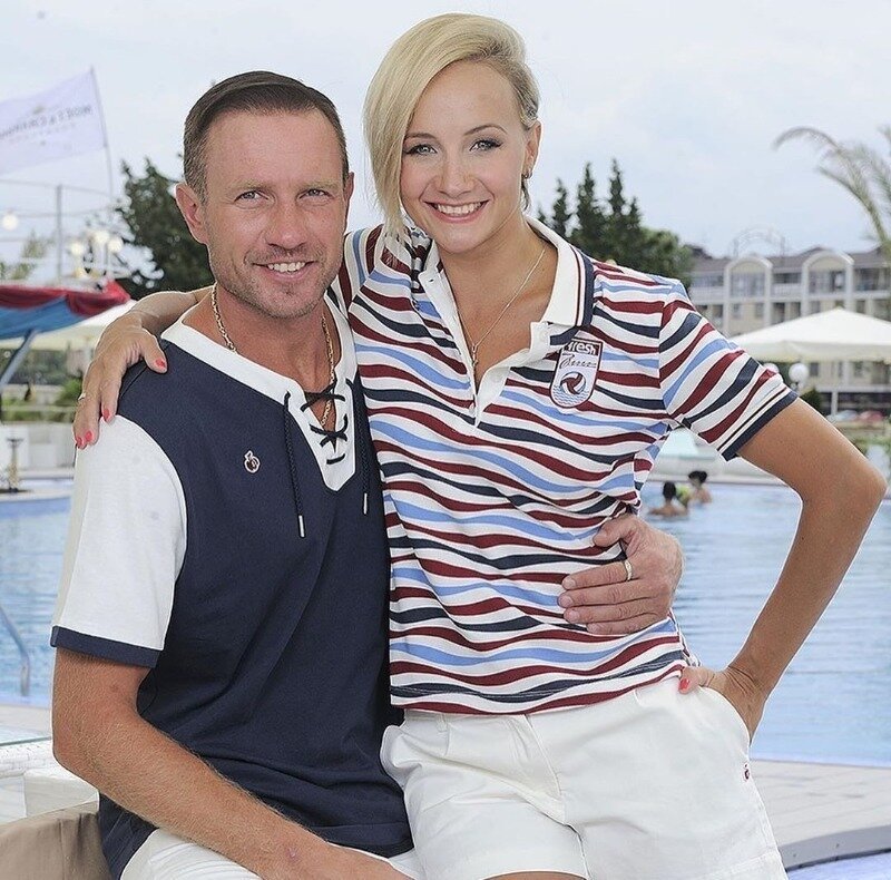 Роман Костомаров и Оксана Домнина.