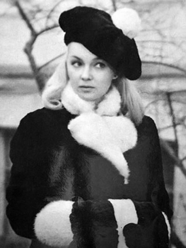 Наталья Гвоздикова.