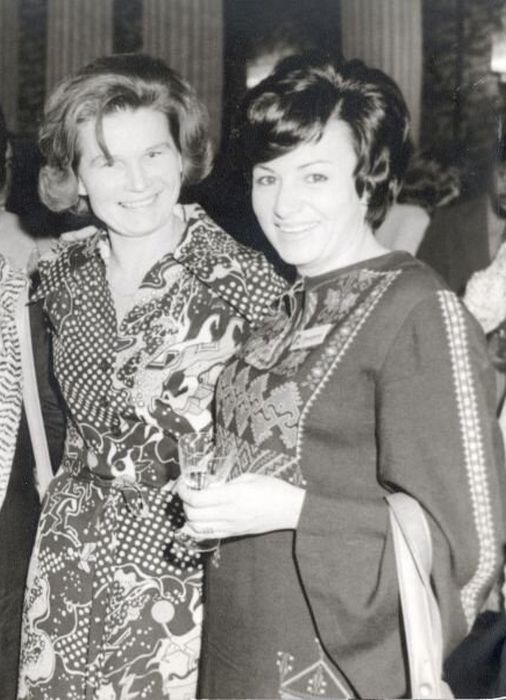 Валентина Терешкова и Татьяна Морозычева. Валентина Терешкова и Татьяна Морозычева.