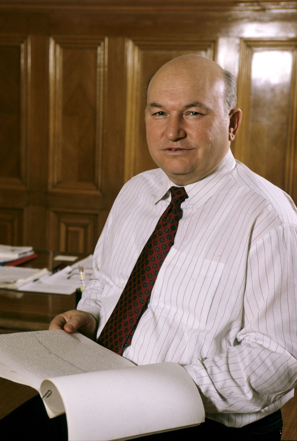 Юрий Лужков. Юрий Лужков.