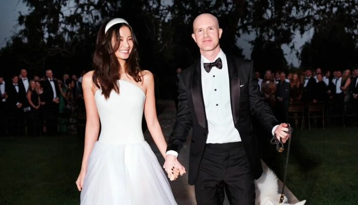 Брайан Армстронг и Анджела Мэн.