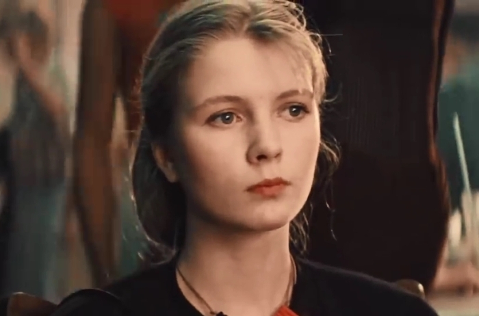 Анастасия Немоляева в фильме «Курьер». / Фото: kino-teatr.ru