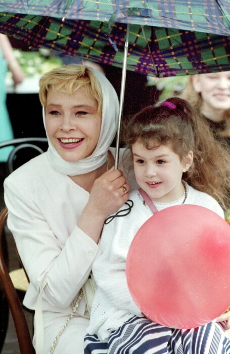 Татьяна Догилева с дочерью.