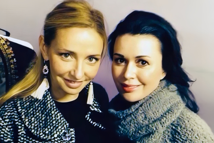 Анастасия Заворотнюк и Татьяна Навка. / Фото: www.dzen.ru