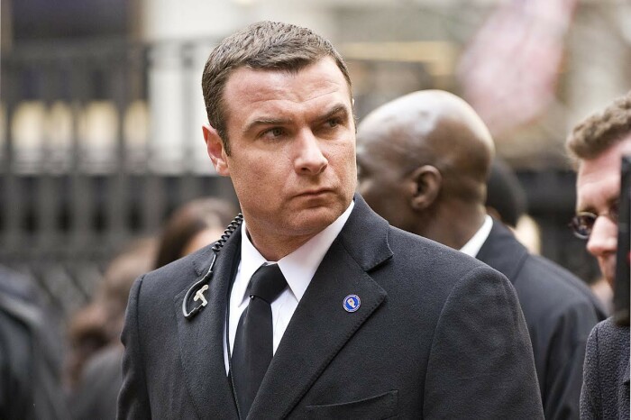 Лев Шрайбер – Николай Тарковский в фильме «Солт». Лев Шрайбер – Николай Тарковский в фильме «Солт».