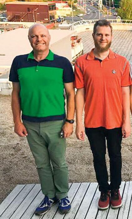 Артемий Кортнев с отцом. Артемий Кортнев с отцом.