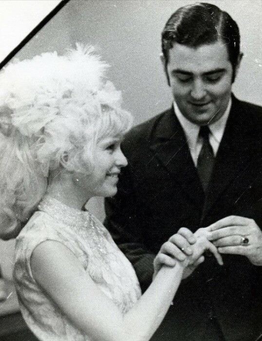 Михаил и Маргарита Шуфутинские. Михаил и Маргарита Шуфутинские.