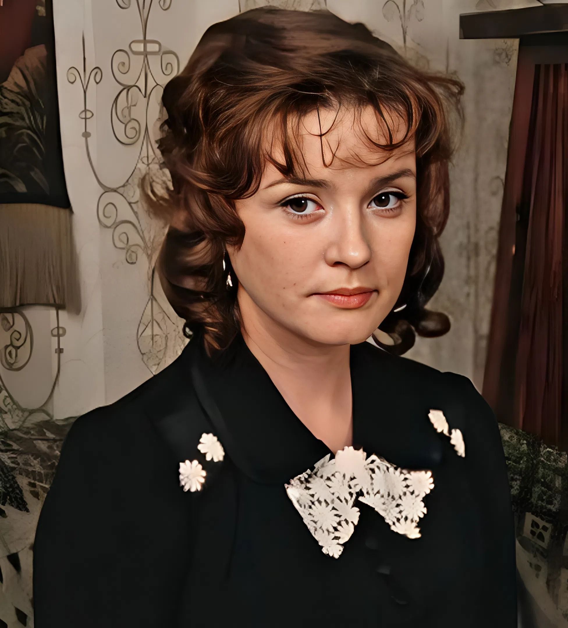 Вера Алентова в фильме «Москва слезам не верит».