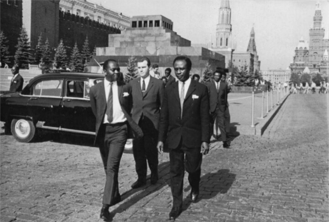 Африканская делегация на Красной площади. Африканская делегация на Красной площади.