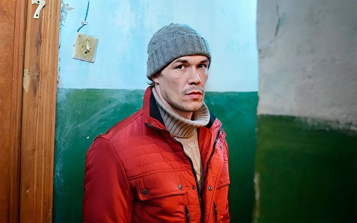 Артём Быстров в социальной драме «Дурак».