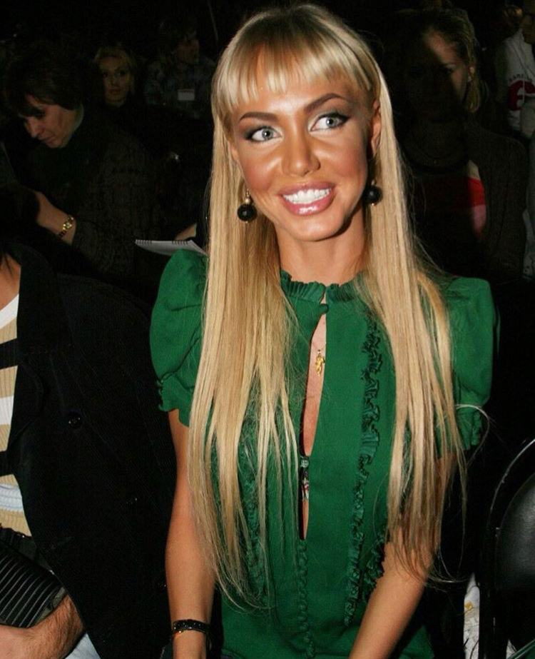 Маша Малиновская.