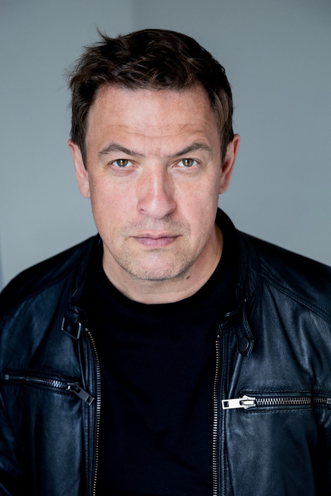 Олег Каменщиков. Олег Каменщиков.