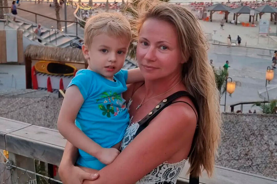 Мария Миронова с младшим сыном.