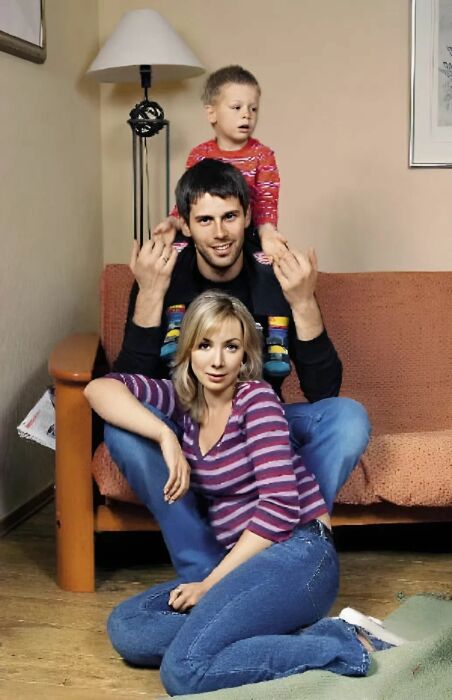 Дарья Юрская и Алексей Лебедев с сыном.