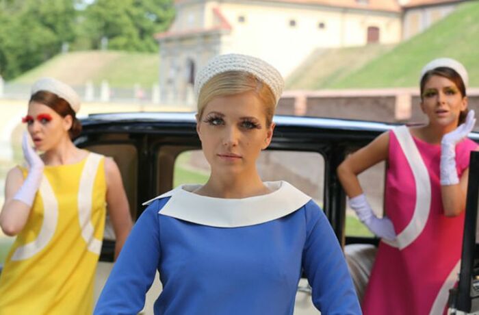 Карина Андоленко в сериале «Королева красоты».