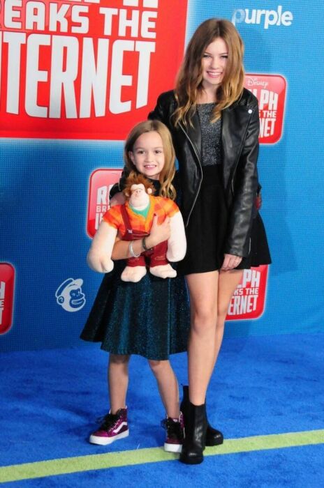 Хлоя Клем на мировой премьере мультфильма студии Walt Disney Animation «Ральф против интернета».