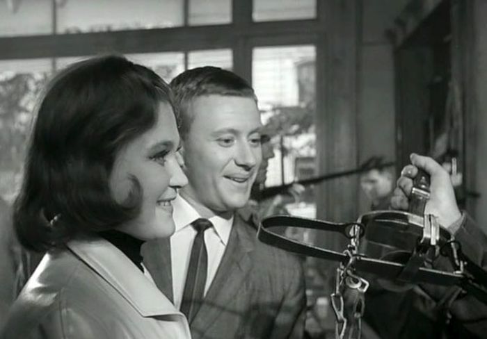 Татьяна Гаврилова и Андрей Миронов в фильме «Берегись автомобиля». Татьяна Гаврилова и Андрей Миронов в фильме «Берегись автомобиля».