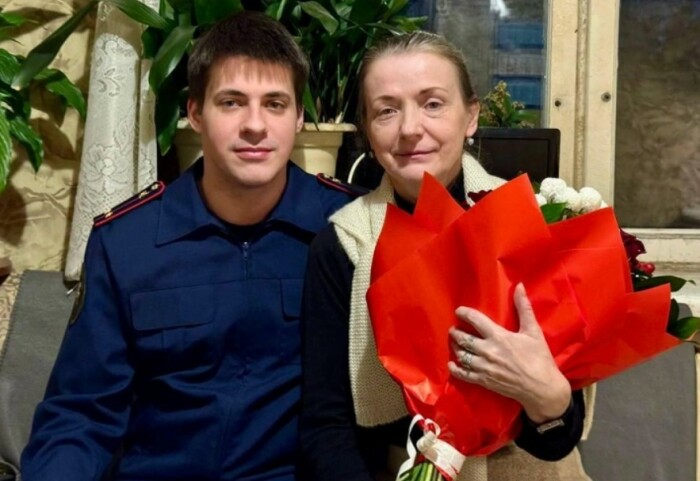 Кирилл Краско с мамой, Маргаритой Звонарёвой. Кирилл Краско с мамой, Маргаритой Звонарёвой.