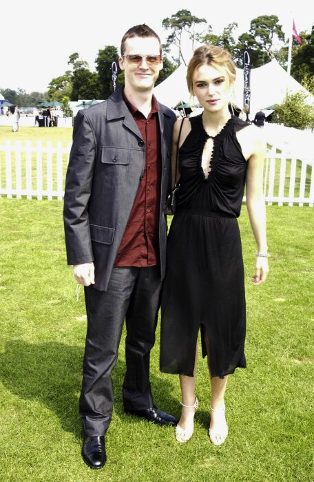 Кира Найтли и Дель Синнотт. / Фото: amomama.com