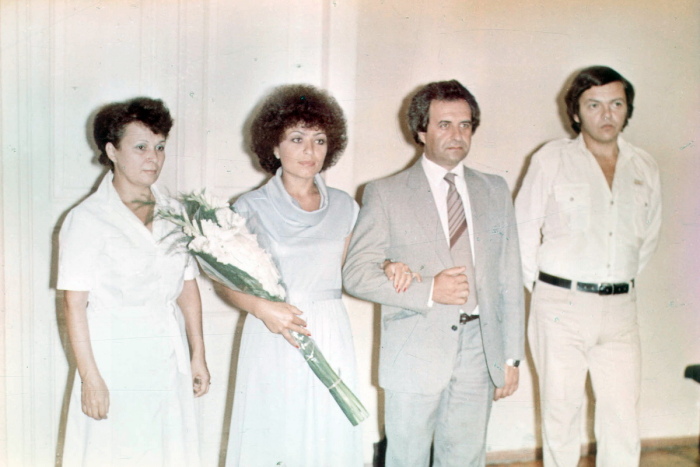 Галина Шевелёва и Аркадий Хаславский в день свадьбы. Галина Шевелёва и Аркадий Хаславский в день свадьбы.