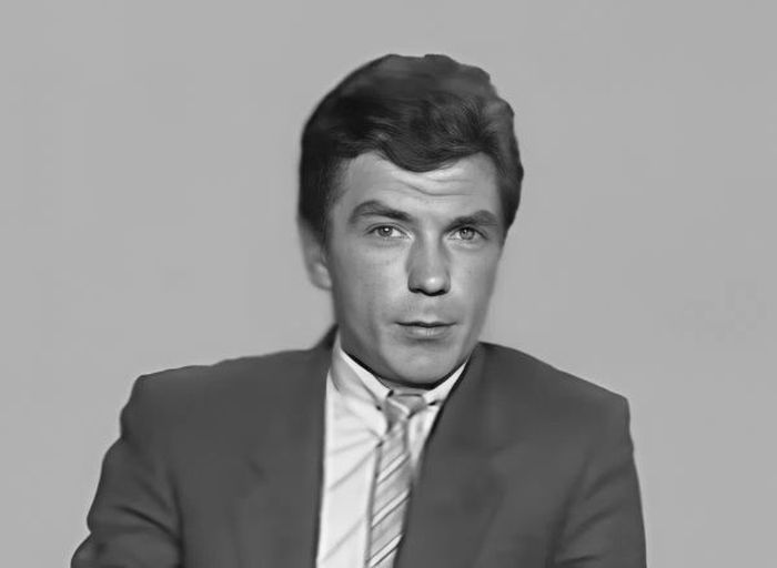 Юрий Николаев.