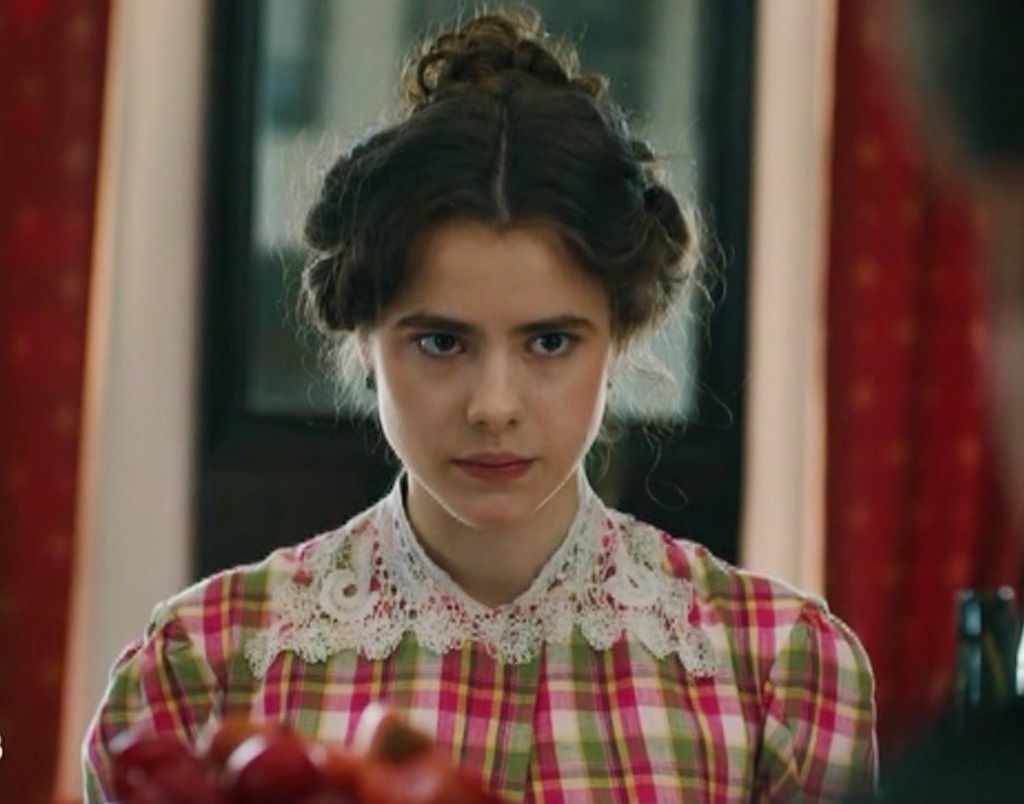 Дарья Кукарских в историческом детективе «Красный Яр». Дарья Кукарских в историческом детективе «Красный Яр».