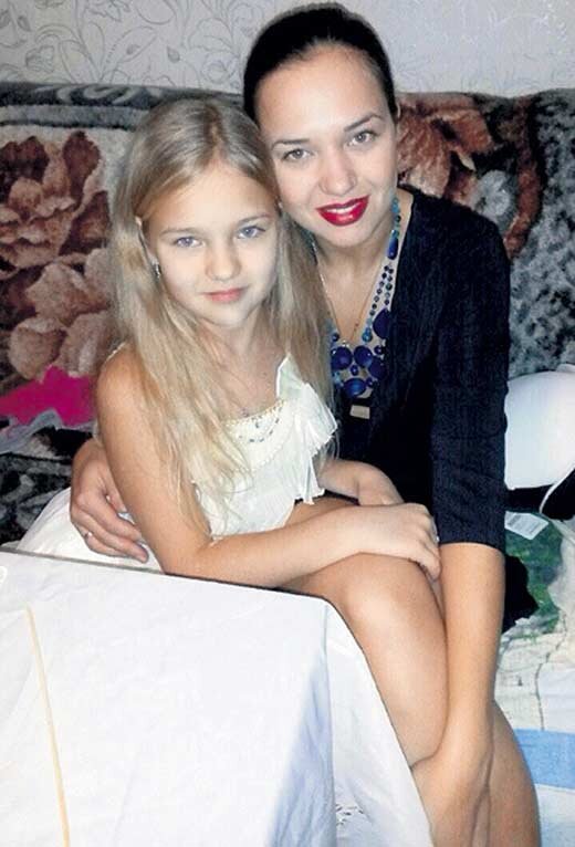 Первая жена и дочь актёра.