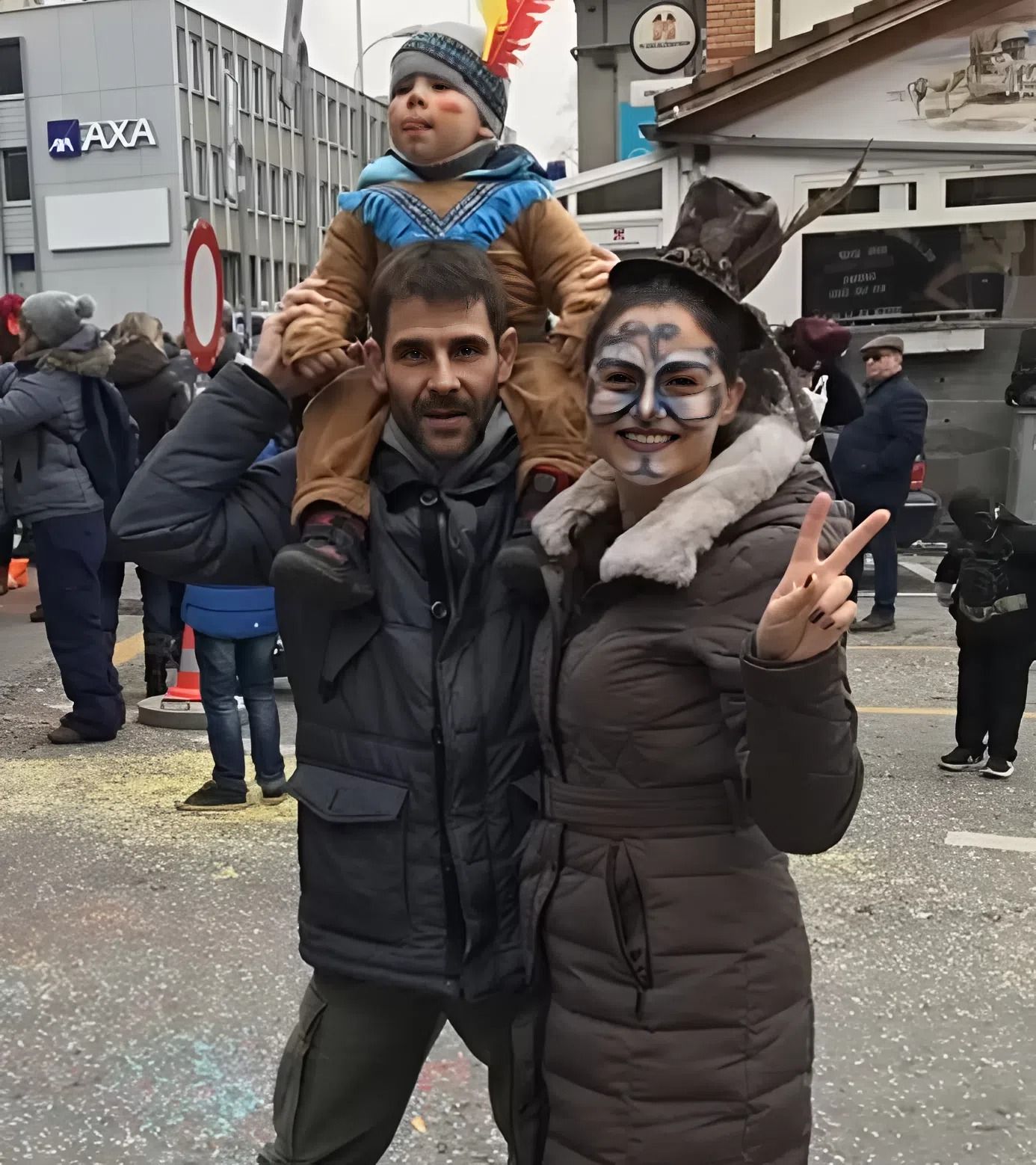 Сандро и Алёна Фонтана с сыном.