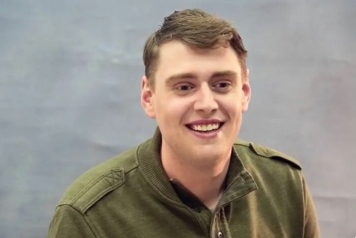 Дэниел Барнс.