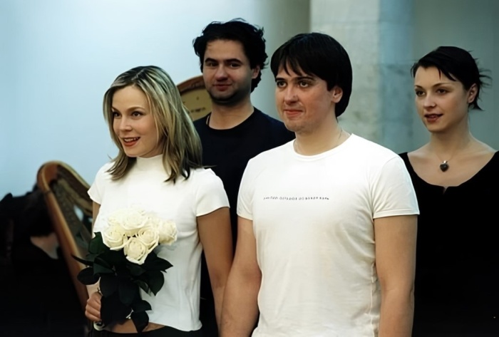 Мария Куликова и Денис Матросов в день свадьбы. Мария Куликова и Денис Матросов в день свадьбы.