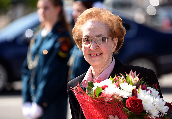 Эра Георгиевна Жукова. Эра Георгиевна Жукова.