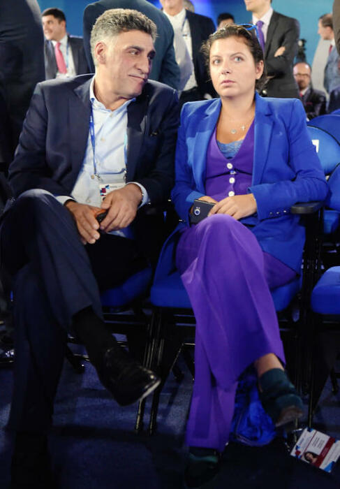 Тигран Кеосаян и Маргарита Симоньян. Тигран Кеосаян и Маргарита Симоньян.