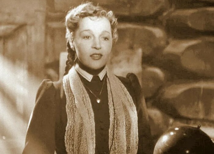 Вера Марецкая.