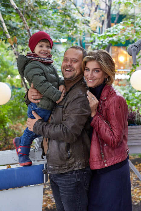 Нино Нинидзе и Кирилл Плетнёв с сыном.